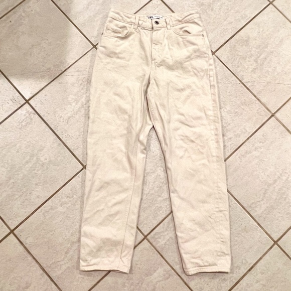 ZARA WOMEN’S HIGH-RISE DENIM JEANS, SIZE US 4, WHITE - Picture 1 of 8